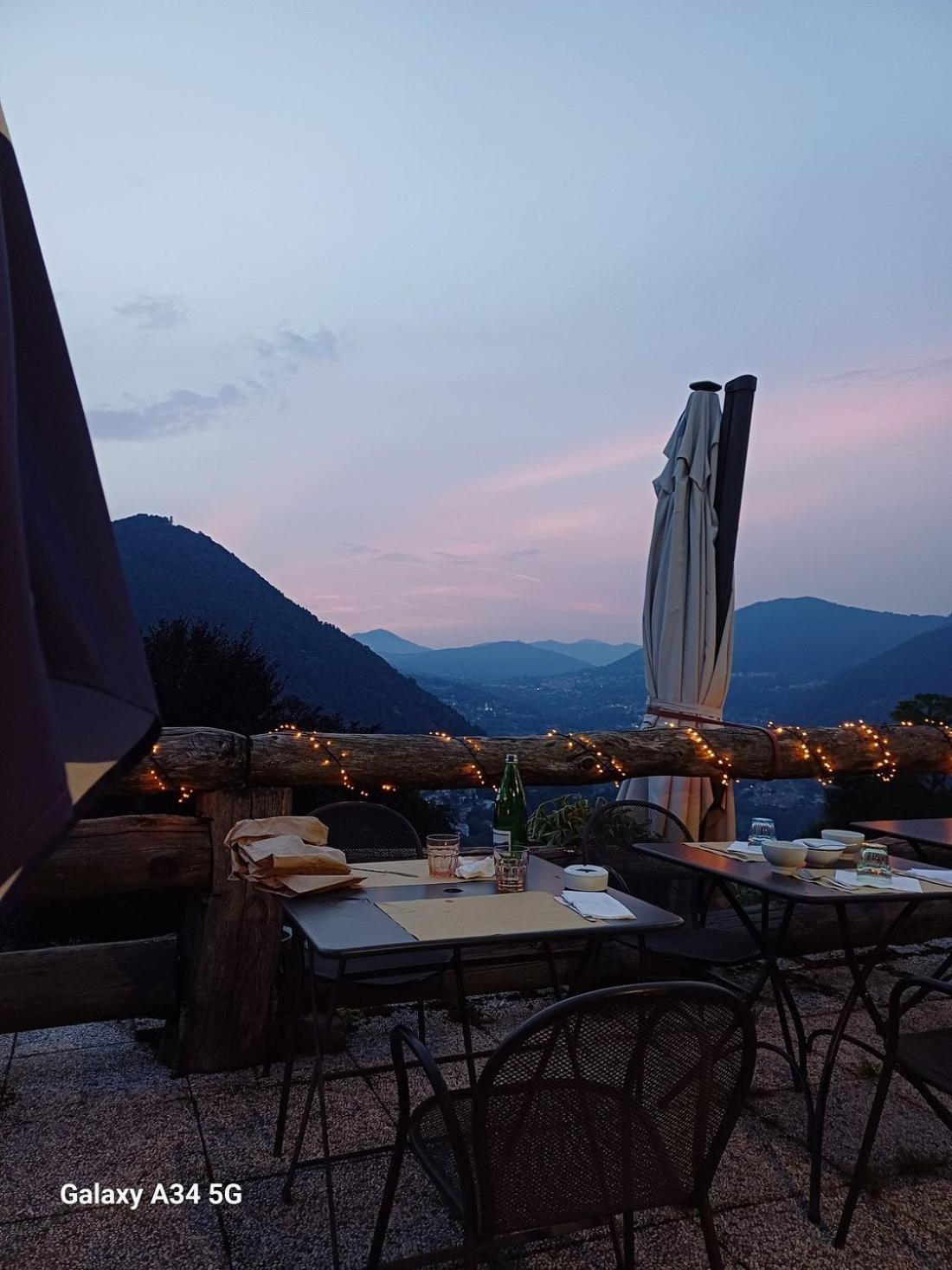 Agriturismo Al Marnich Schignano  Екстериор снимка